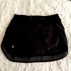 Lululemon black tennis skirt